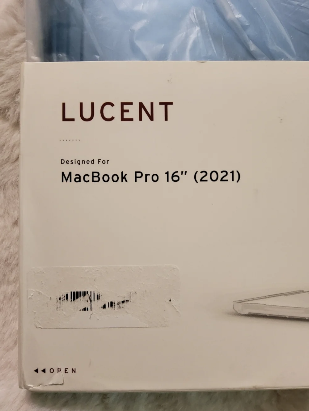 UAG Lucent MacBook Pro 16